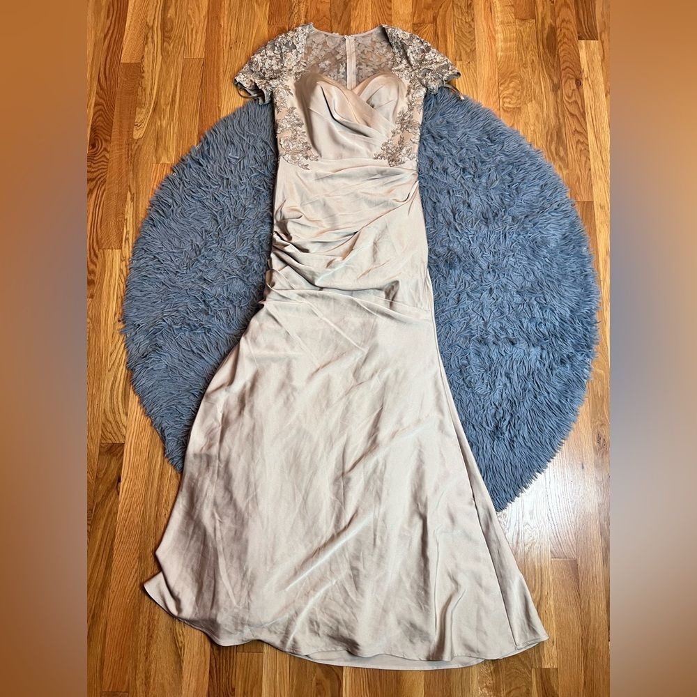 La Femme Satin Evening Dress with Lace and Scoop Neckline Size 8 - Picture 2 of 7